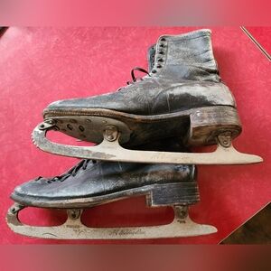 A.G. Spaulding and Bros ice skates 1900's size 10 2/3 Vintage / ANTIQUE